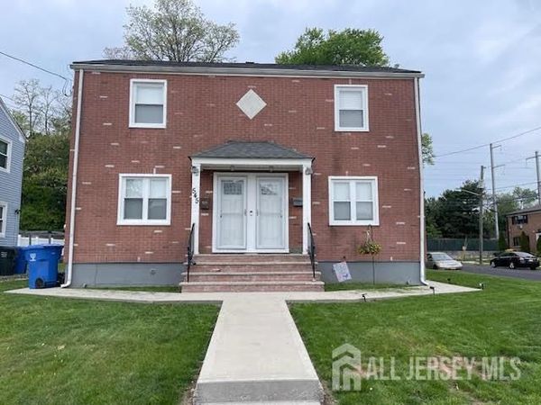 545 Olive Place , Woodbridge, NJ 07095