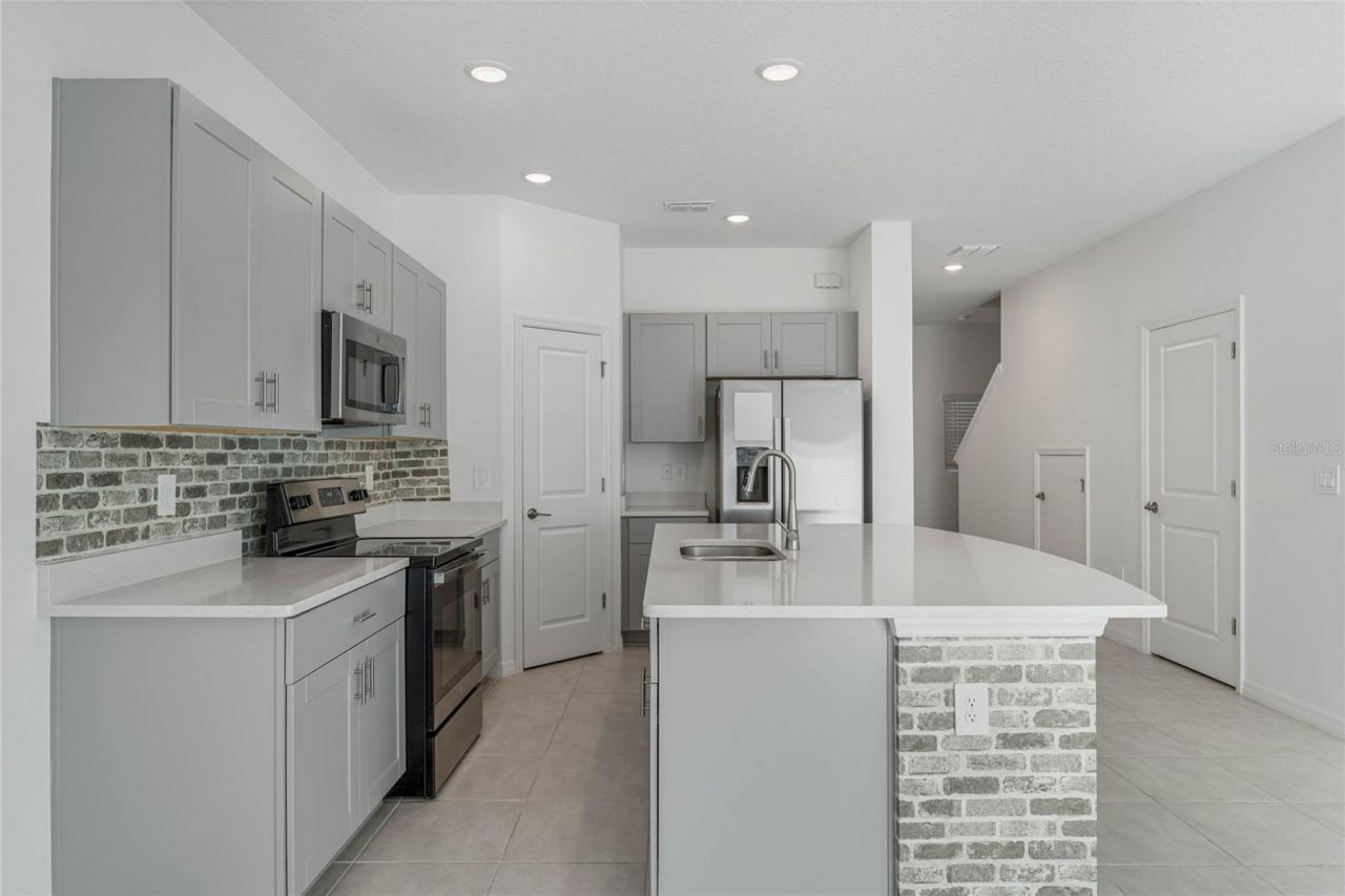 1281 Axel Graeson Avenue, Kissimmee, FL 34744 Photo