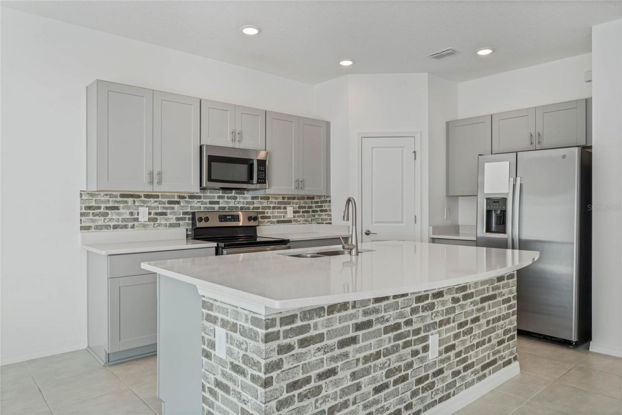 1281 Axel Graeson Avenue, Kissimmee, FL 34744 Photo