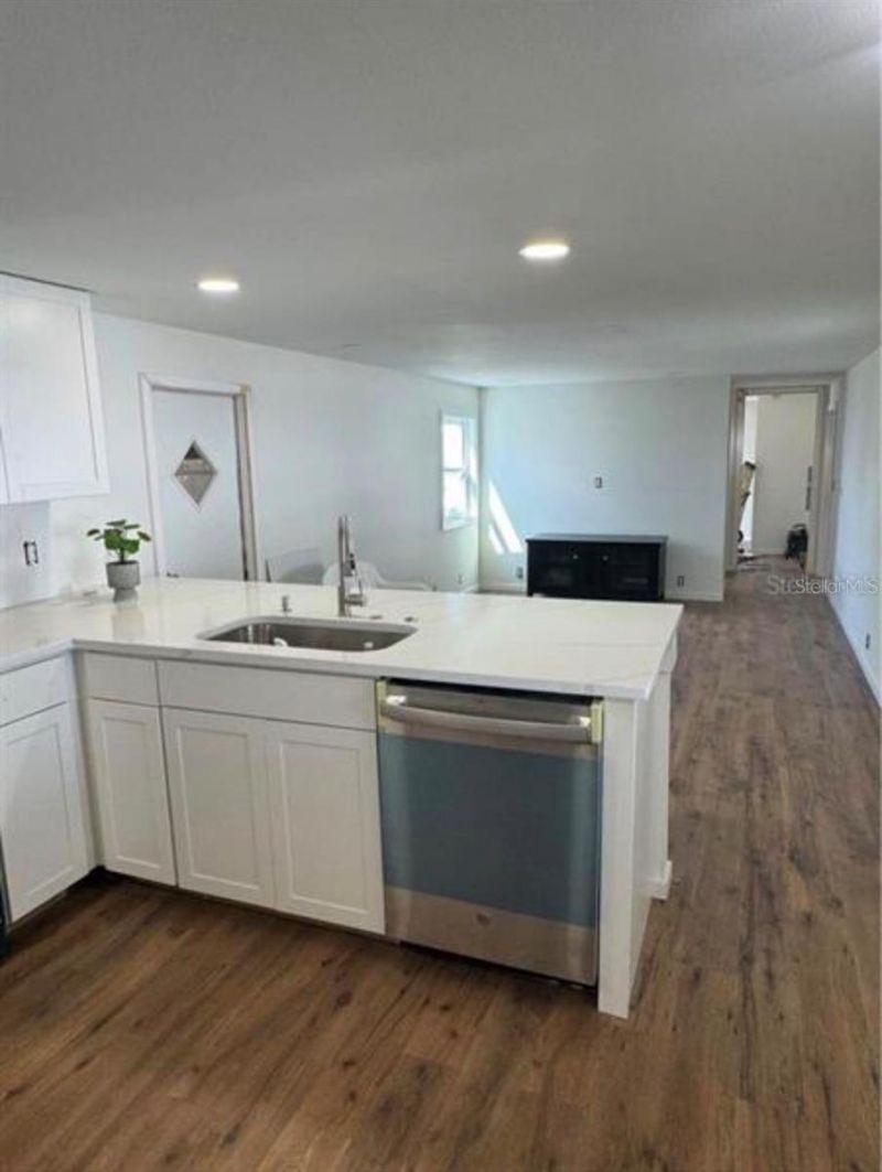 105 Del Rio Drive, Palmetto, FL 34221 Photo