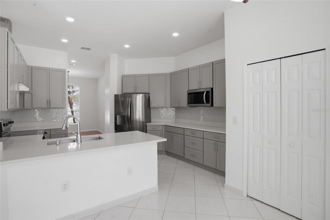 2415 Timothy Lane, Kissimmee, FL 34743 Photo