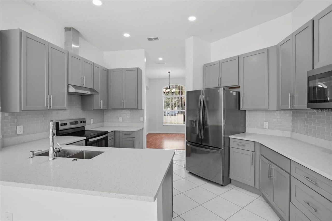 2415 Timothy Lane, Kissimmee, FL 34743 Photo
