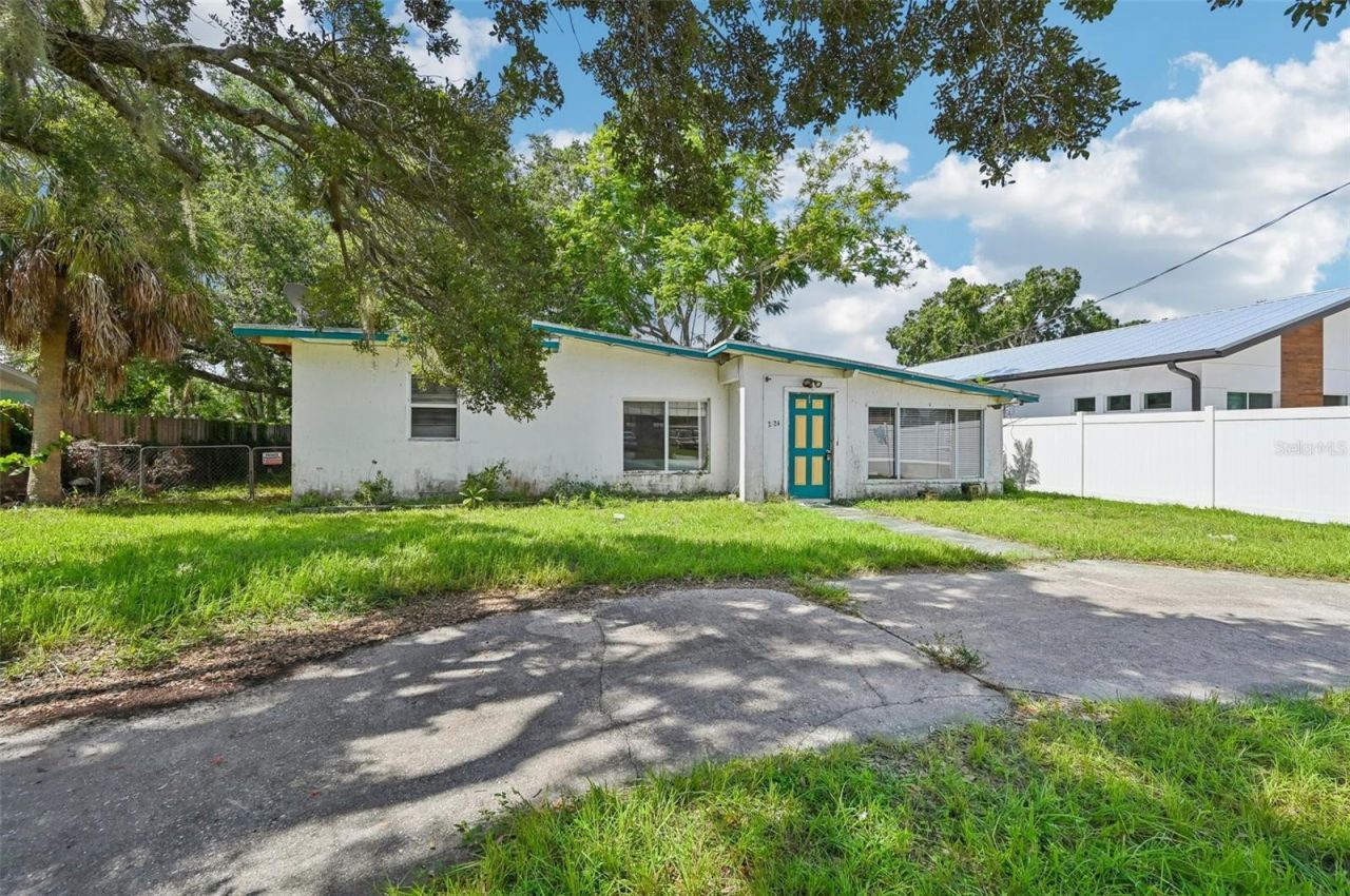 2524 Novus Street , Sarasota, FL 34237 Photo