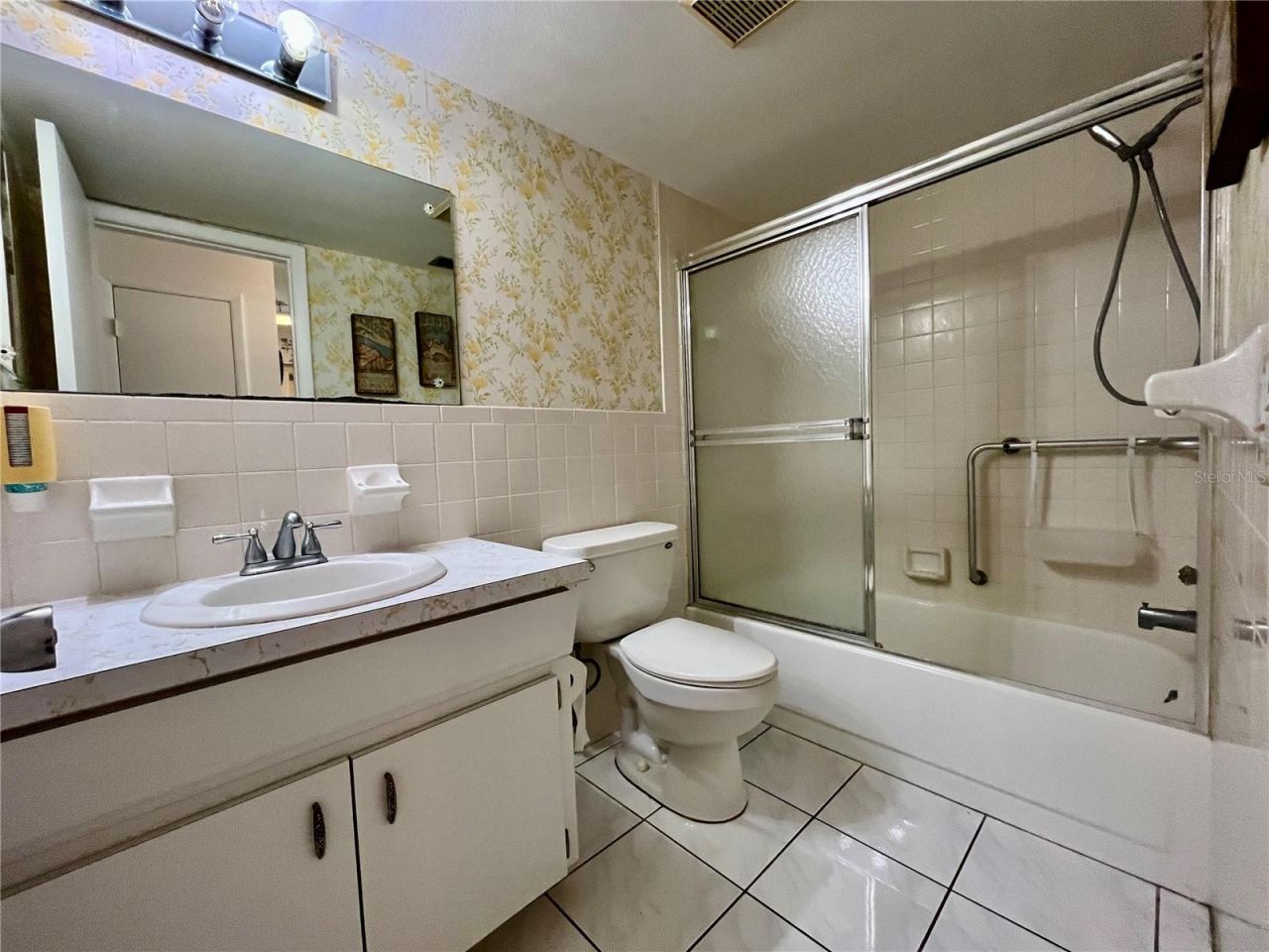 2391 Sumatran Way , Unit 17, Clearwater, FL 33763 Photo