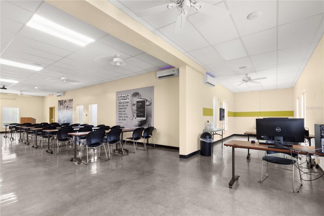 2391 Sumatran Way , Unit 17, Clearwater, FL 33763 Photo