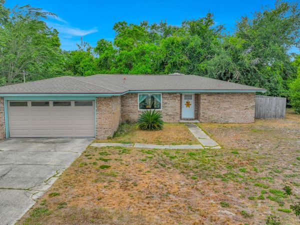 2417 Charco Drive , Panama City, FL 32405