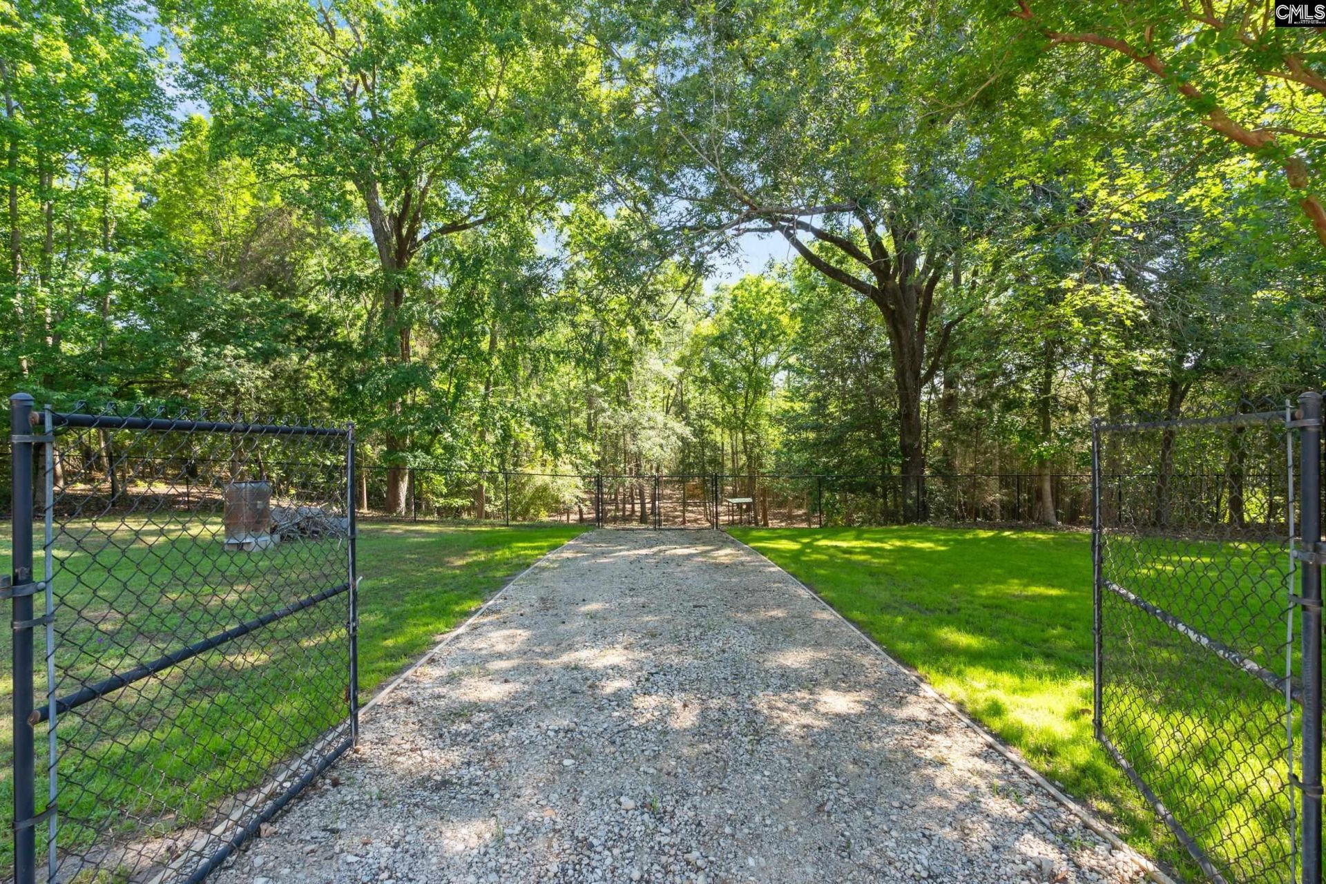 1338 John G Richards Road Photo 6