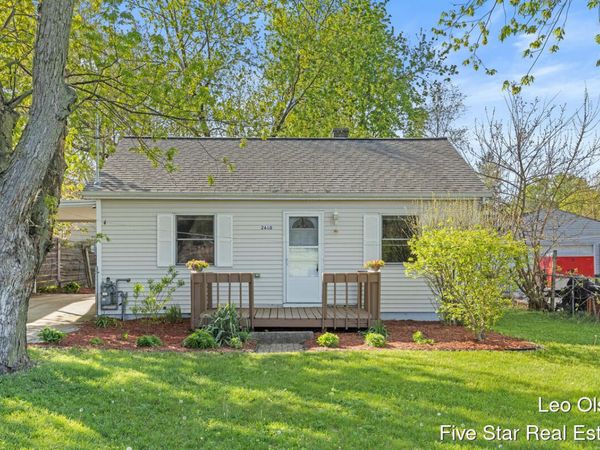 2610 Riley Avenue SW, Wyoming, MI 49509