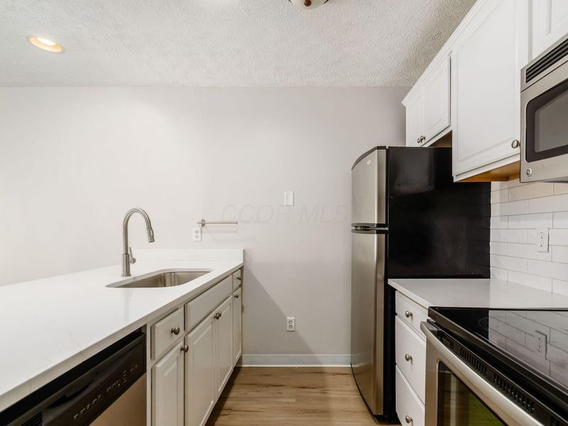1842 Bashan Drive , Unit 75F, Columbus, OH 43228 Photo 8