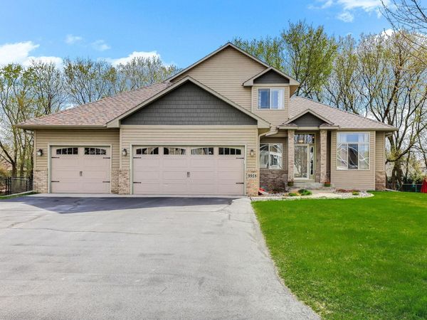 9918 Kiwi Avenue N, Brooklyn Park, MN 55443