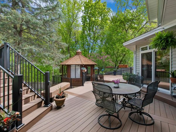 412 E 135th Street, Burnsville, MN 55337