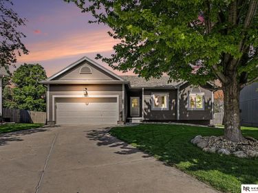 17908 Karen Circle , Omaha, NE 68135