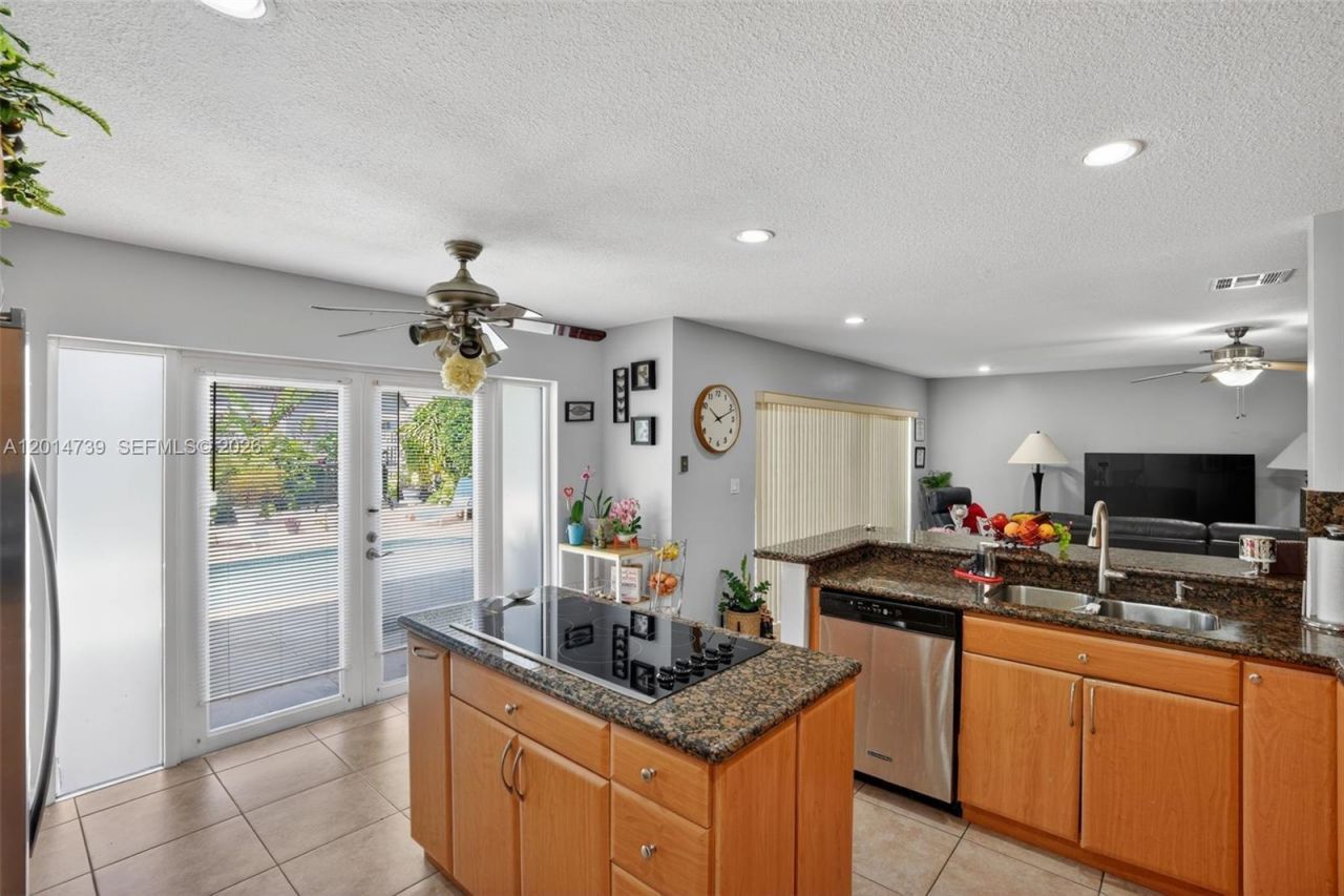 15500 SW 99th Ln , Miami, FL 33196 Photo