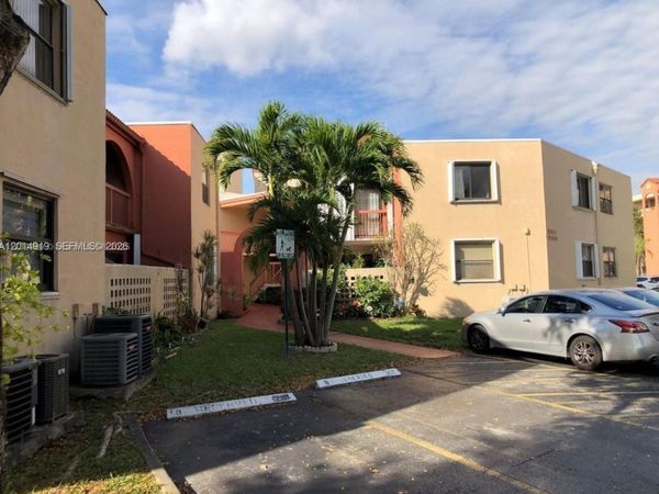 10249 NW 9th St Cir , Unit 104-8, Miami, FL 33172
