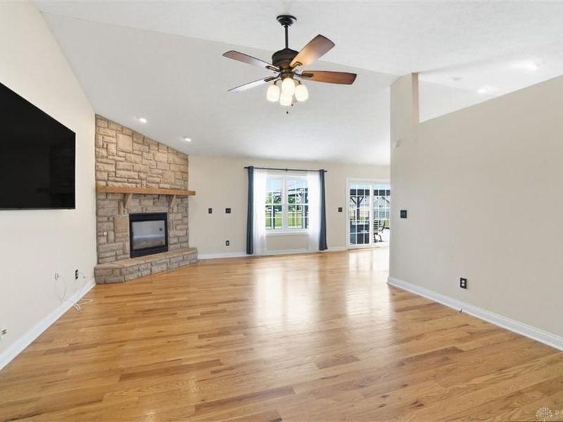3413 Ash Meadow Lane, Franklin, OH 45005 Photo 9