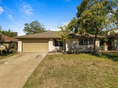 2243 Larry Drive, Dallas, TX 75228