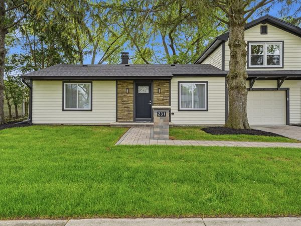 231 Saint Marys Parkway, Buffalo Grove, IL 60089