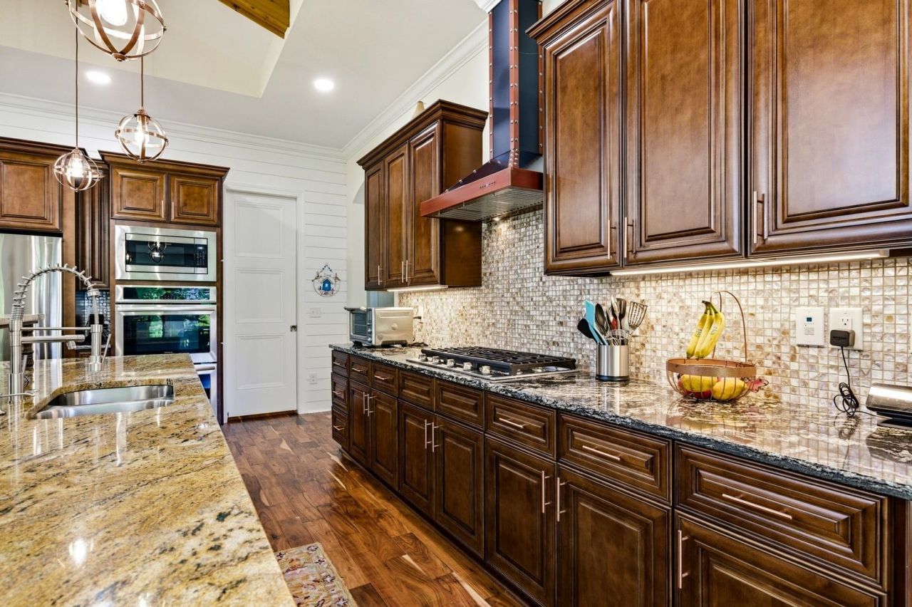 321 N Oak Dr. Photo 4