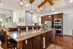 321 N Oak Dr. photo 4