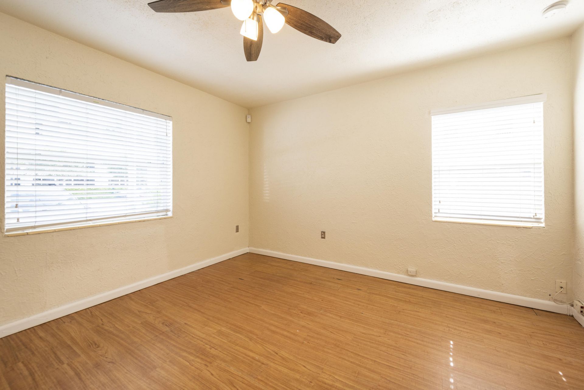 412 SE 17th Street, Unit Front, Fort Lauderdale, FL 33316 Photo