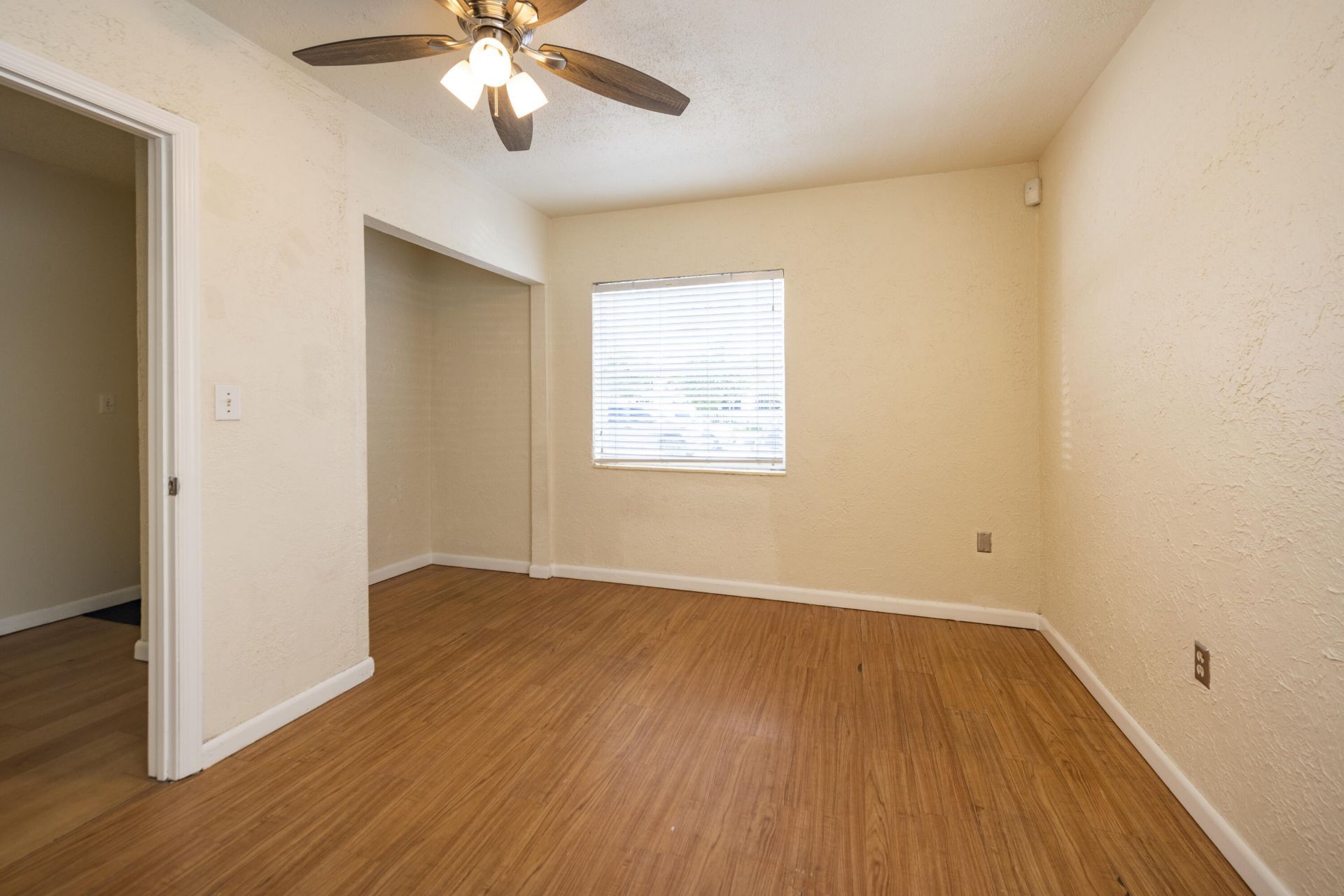 412 SE 17th Street, Unit Front, Fort Lauderdale, FL 33316 Photo