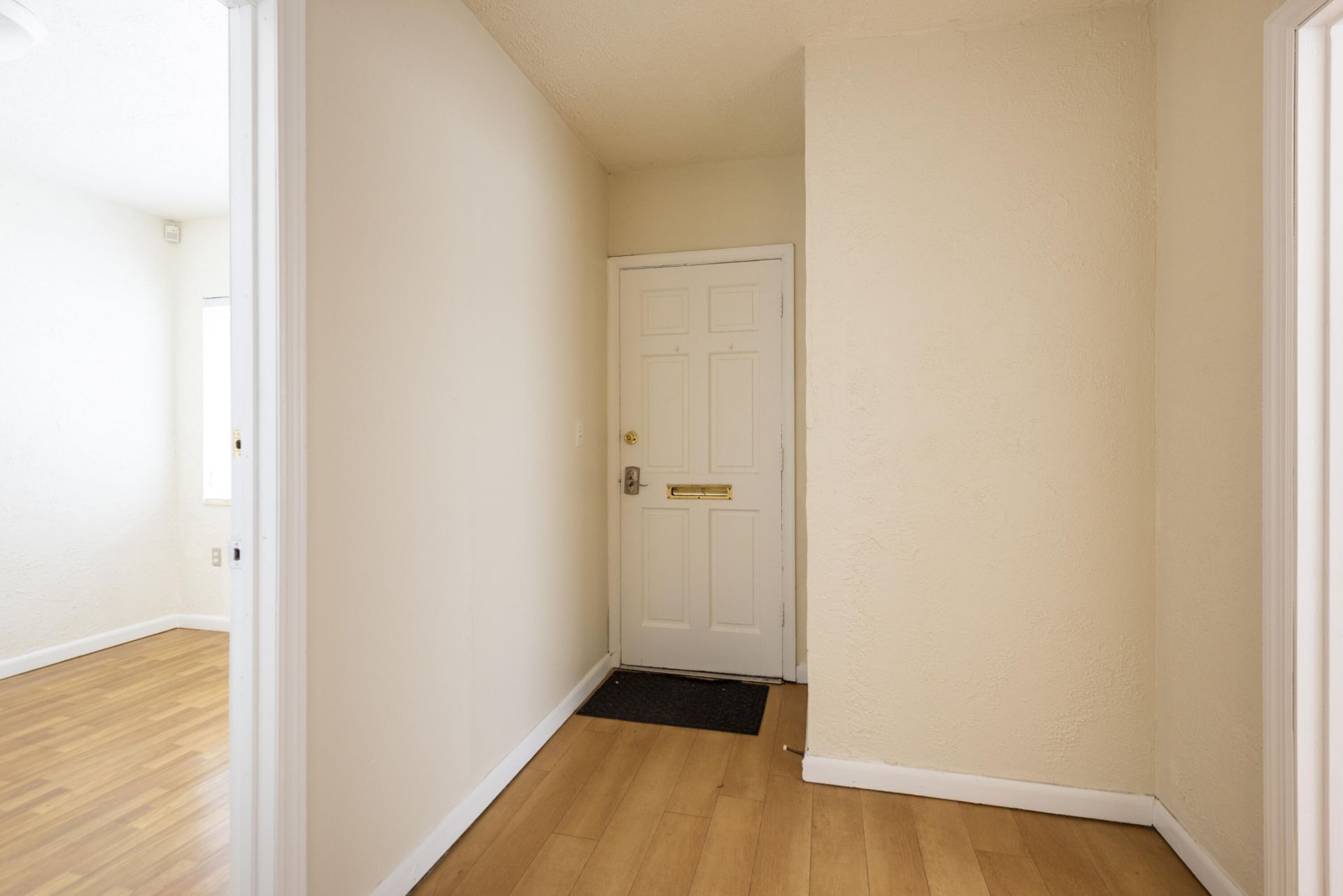412 SE 17th Street, Unit Front, Fort Lauderdale, FL 33316 Photo