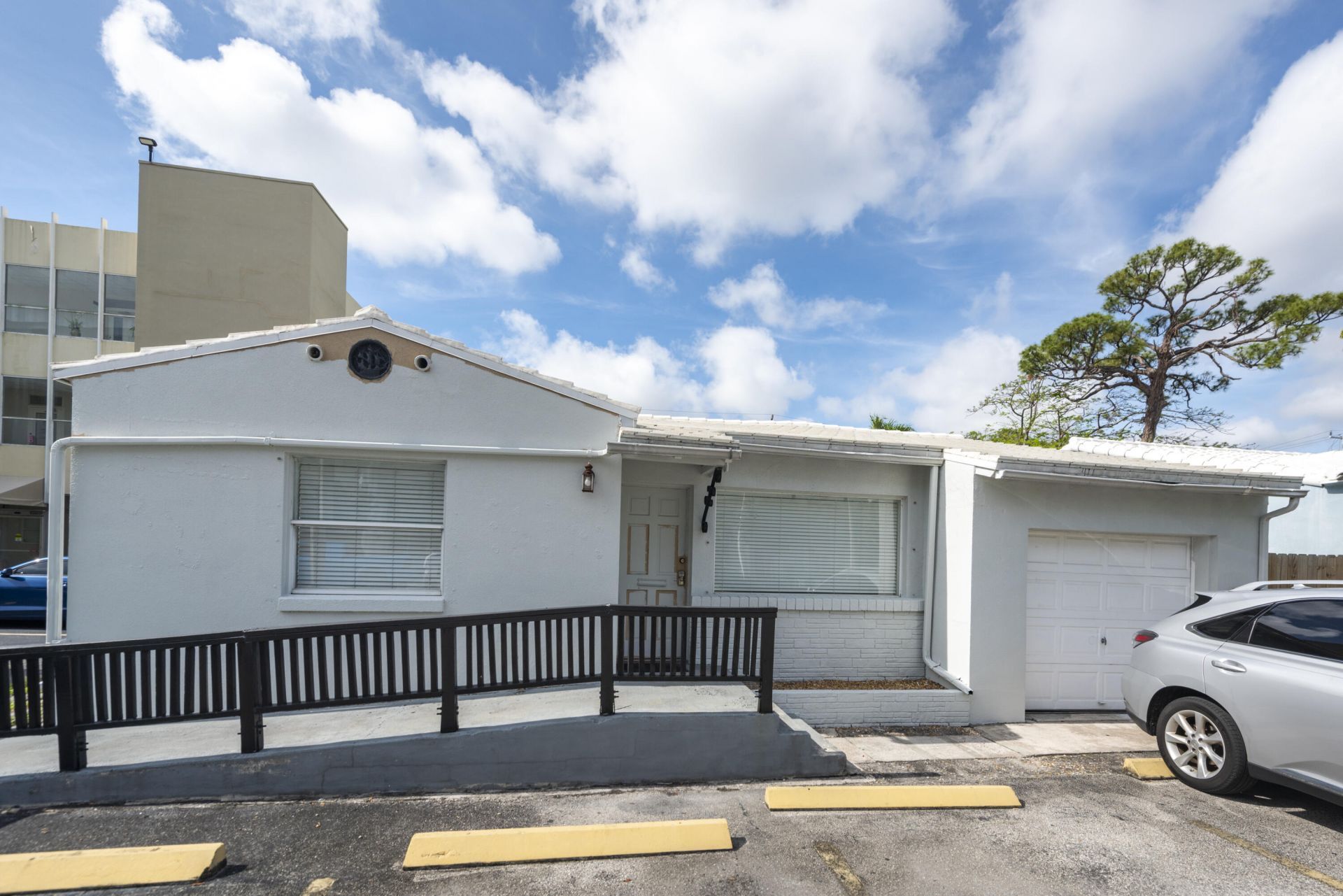 412 SE 17th Street, Unit Front, Fort Lauderdale, FL 33316 Photo