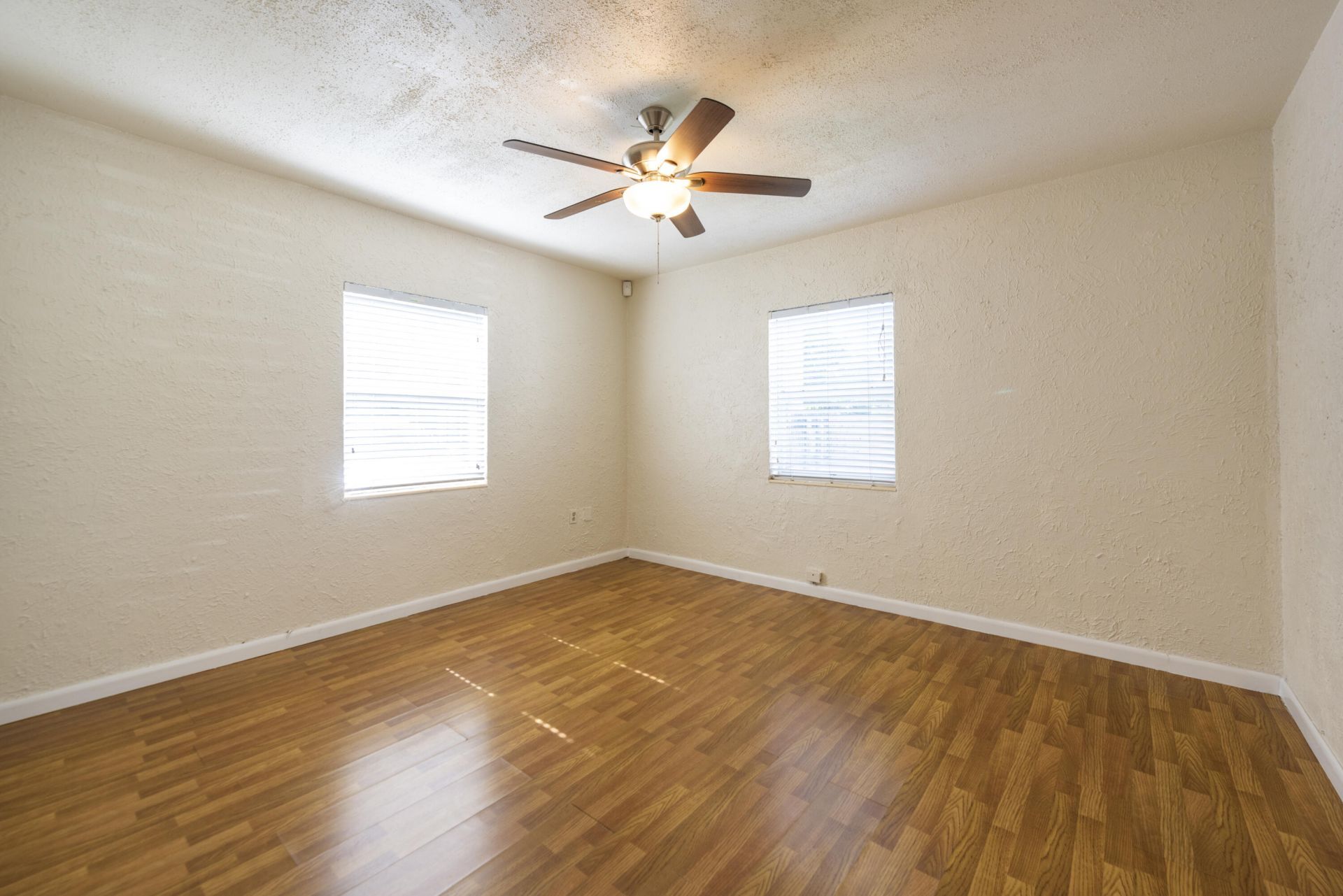 412 SE 17th Street, Unit Front, Fort Lauderdale, FL 33316 Photo