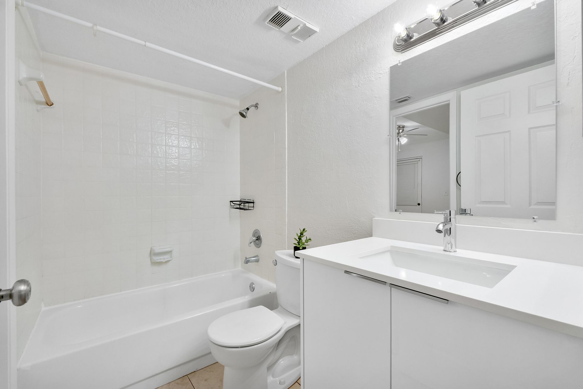 9777 Westview Drive, Unit 1112, Coral Springs, FL 33076 Photo