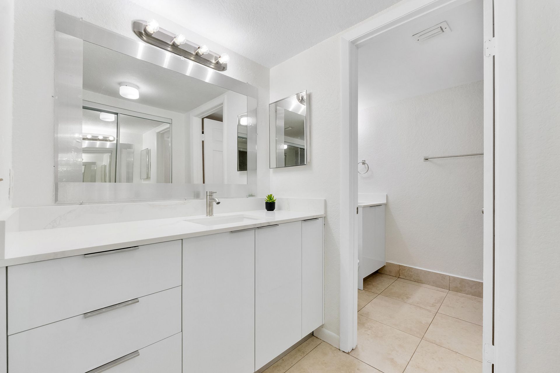 9777 Westview Drive, Unit 1112, Coral Springs, FL 33076 Photo