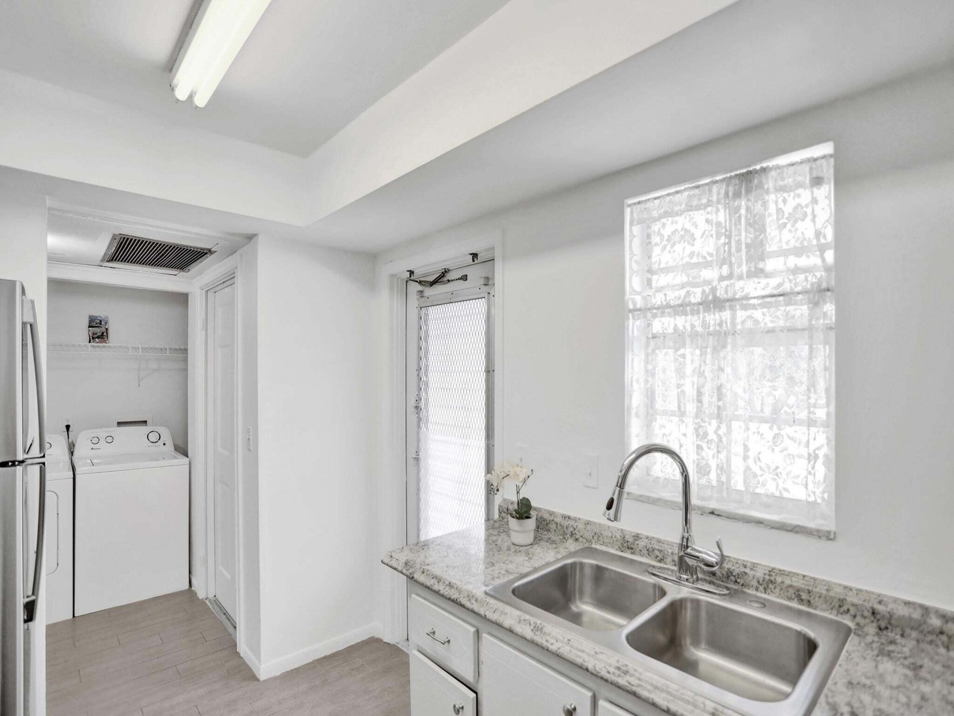 10193 N Military Trail, Unit 206, Palm Beach Gardens, FL 33410 Photo