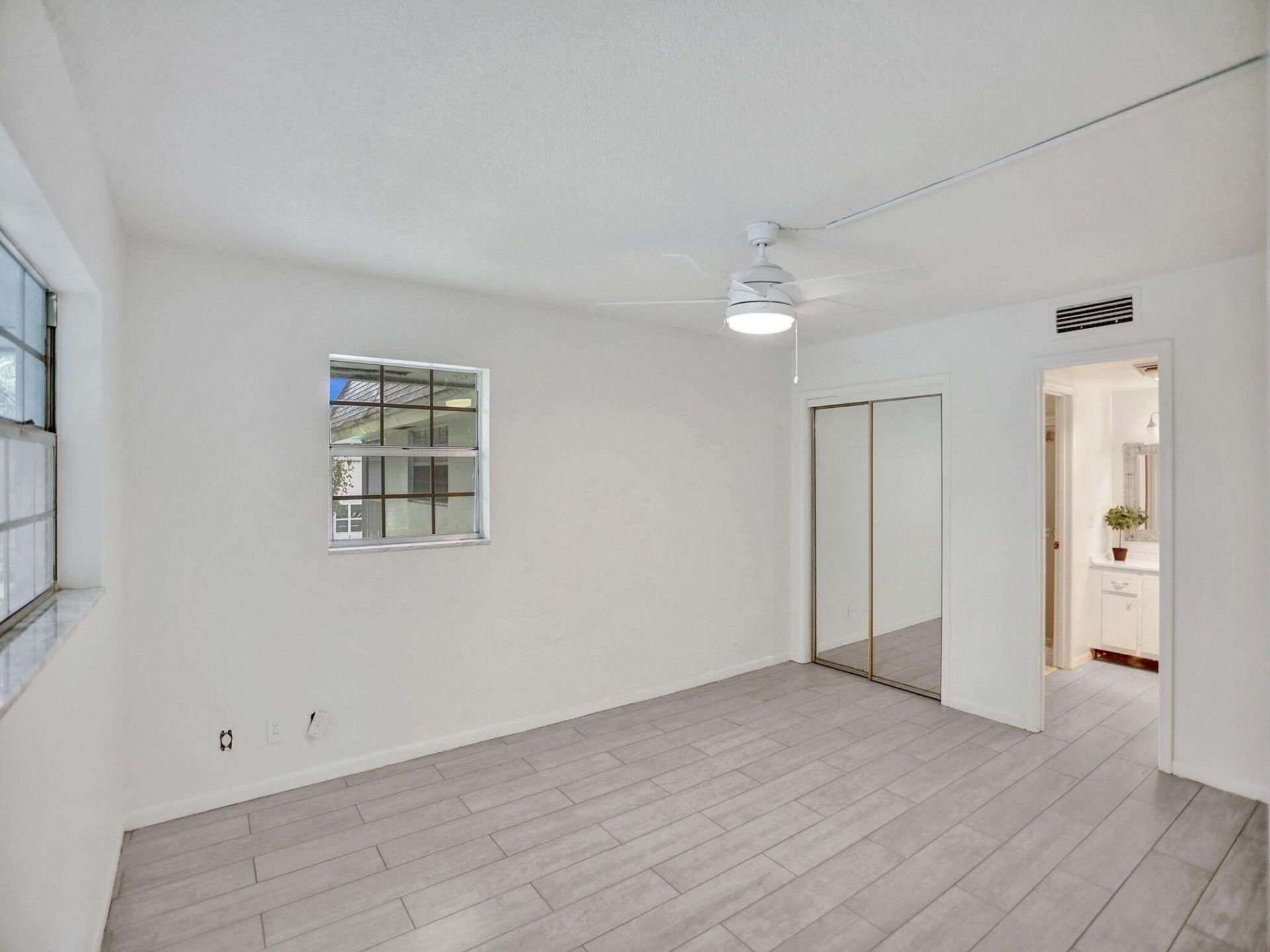 10193 N Military Trail, Unit 206, Palm Beach Gardens, FL 33410 Photo