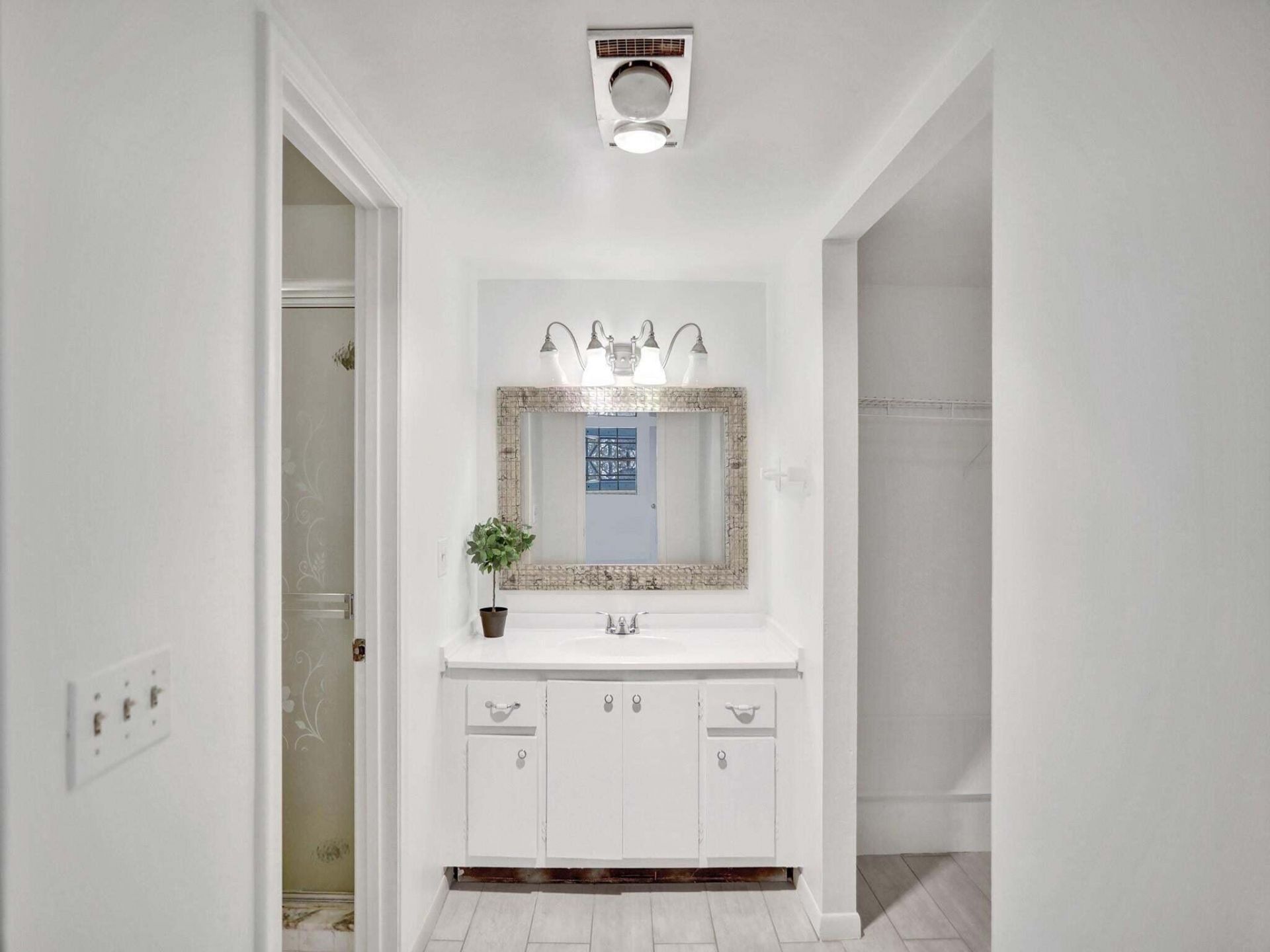 10193 N Military Trail, Unit 206, Palm Beach Gardens, FL 33410 Photo