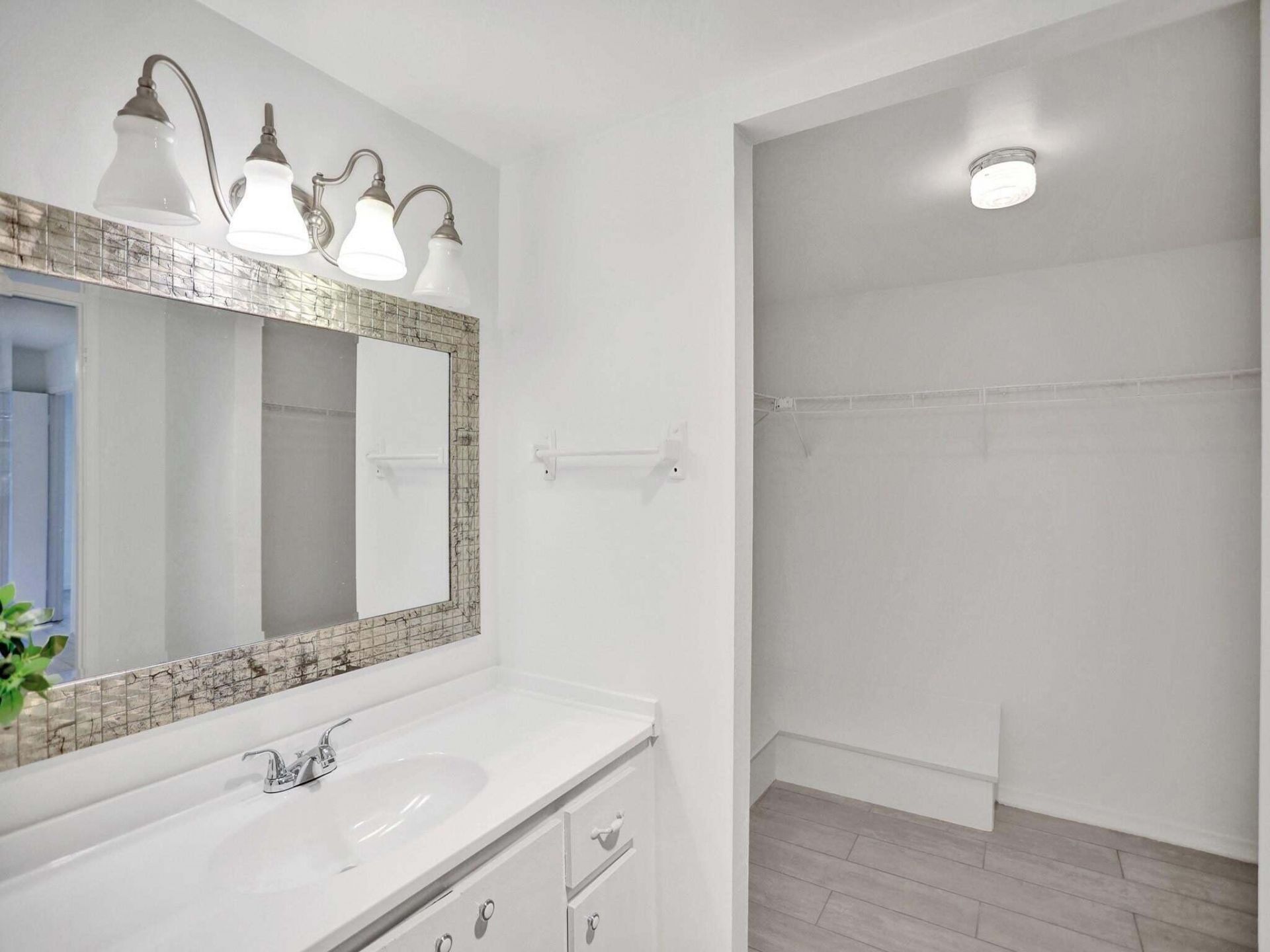 10193 N Military Trail, Unit 206, Palm Beach Gardens, FL 33410 Photo