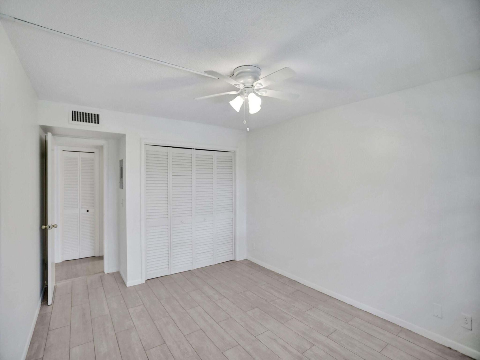 10193 N Military Trail, Unit 206, Palm Beach Gardens, FL 33410 Photo