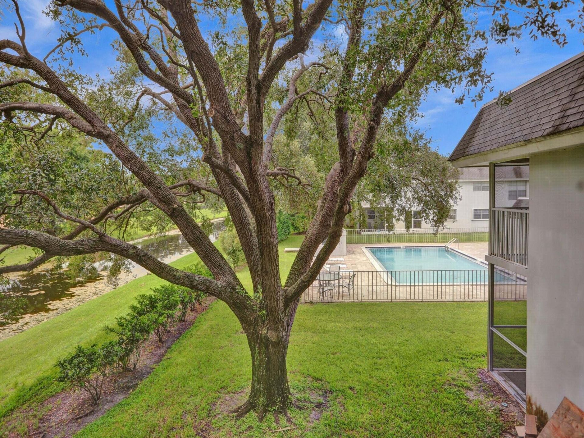 10193 N Military Trail, Unit 206, Palm Beach Gardens, FL 33410 Photo