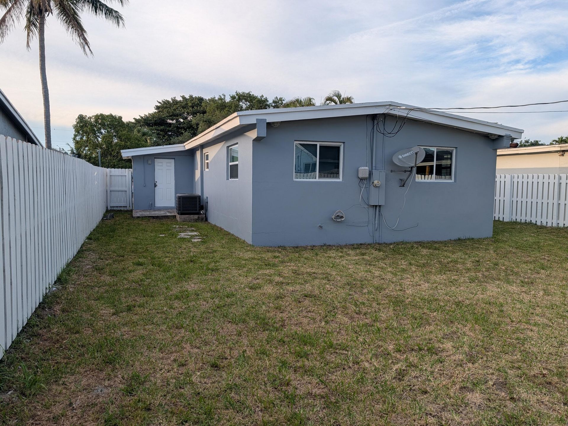 2990 NW 7th Court, Fort Lauderdale, FL 33311 Photo