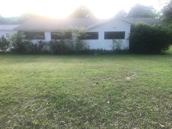 955 N Main Street, Decatur, TN 37322