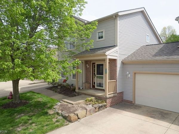 8683 Kingfisher Lane , Macedonia, OH 44056