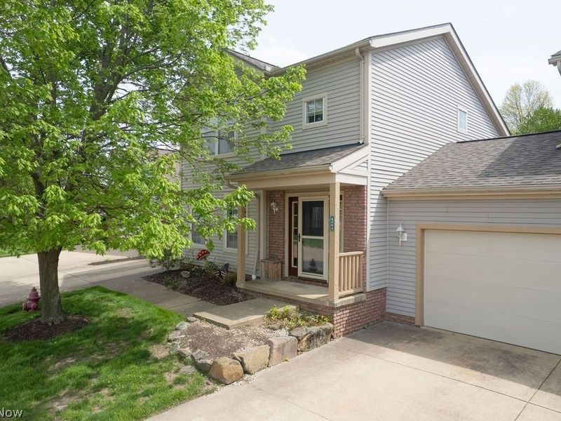 8683 Kingfisher Lane, Macedonia, OH 44056 Photo 1