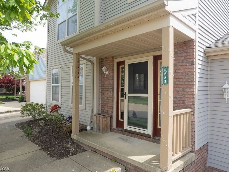 8683 Kingfisher Lane, Macedonia, OH 44056 Photo 4