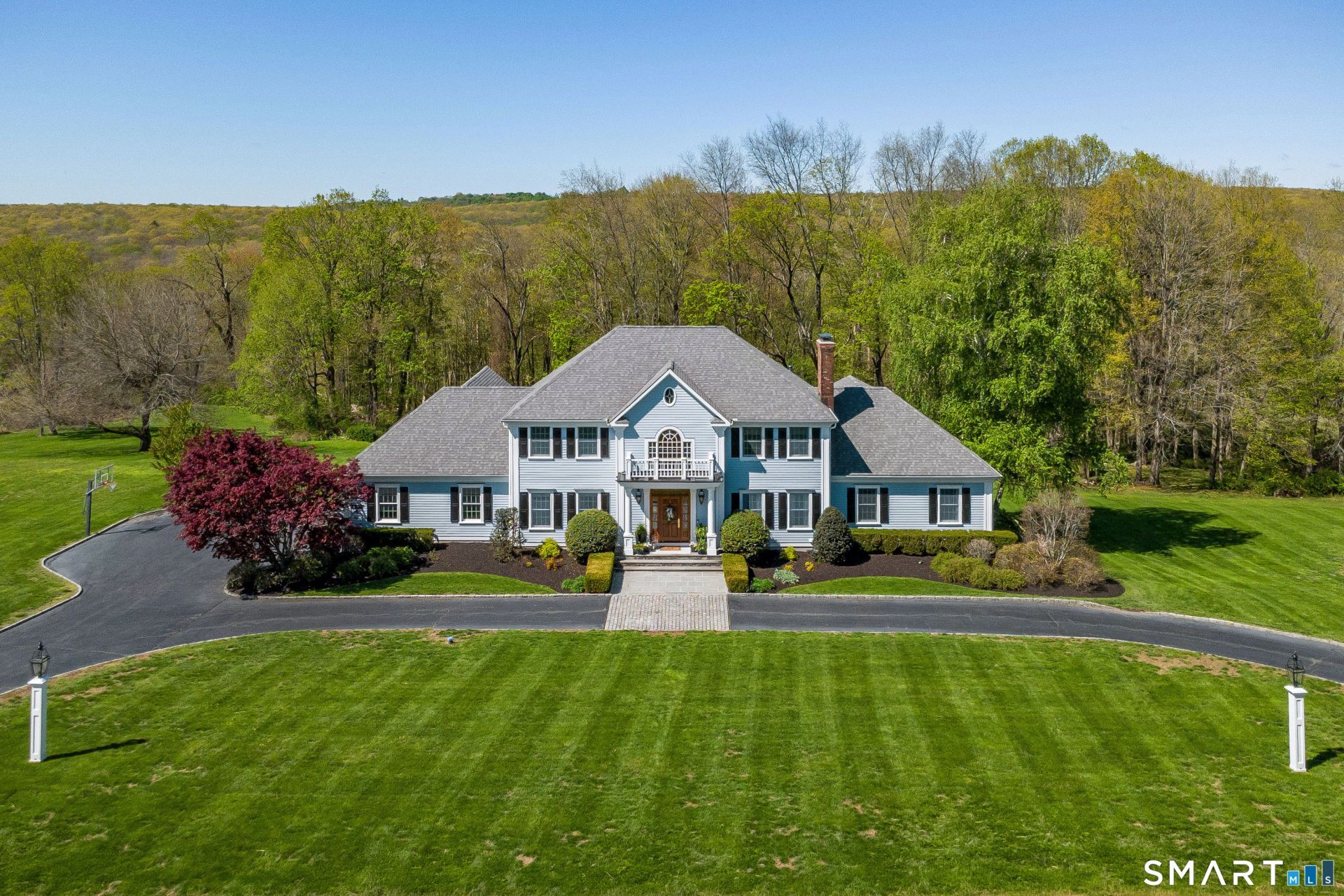 16 Farm Meadow, Newtown, CT 06470 Main Photo