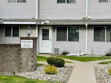 8556 S Pond Trail, Champlin, MN 55316
