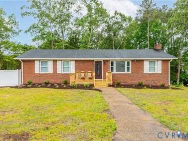 5221 Ecoff Avenue, Chester, VA 23831