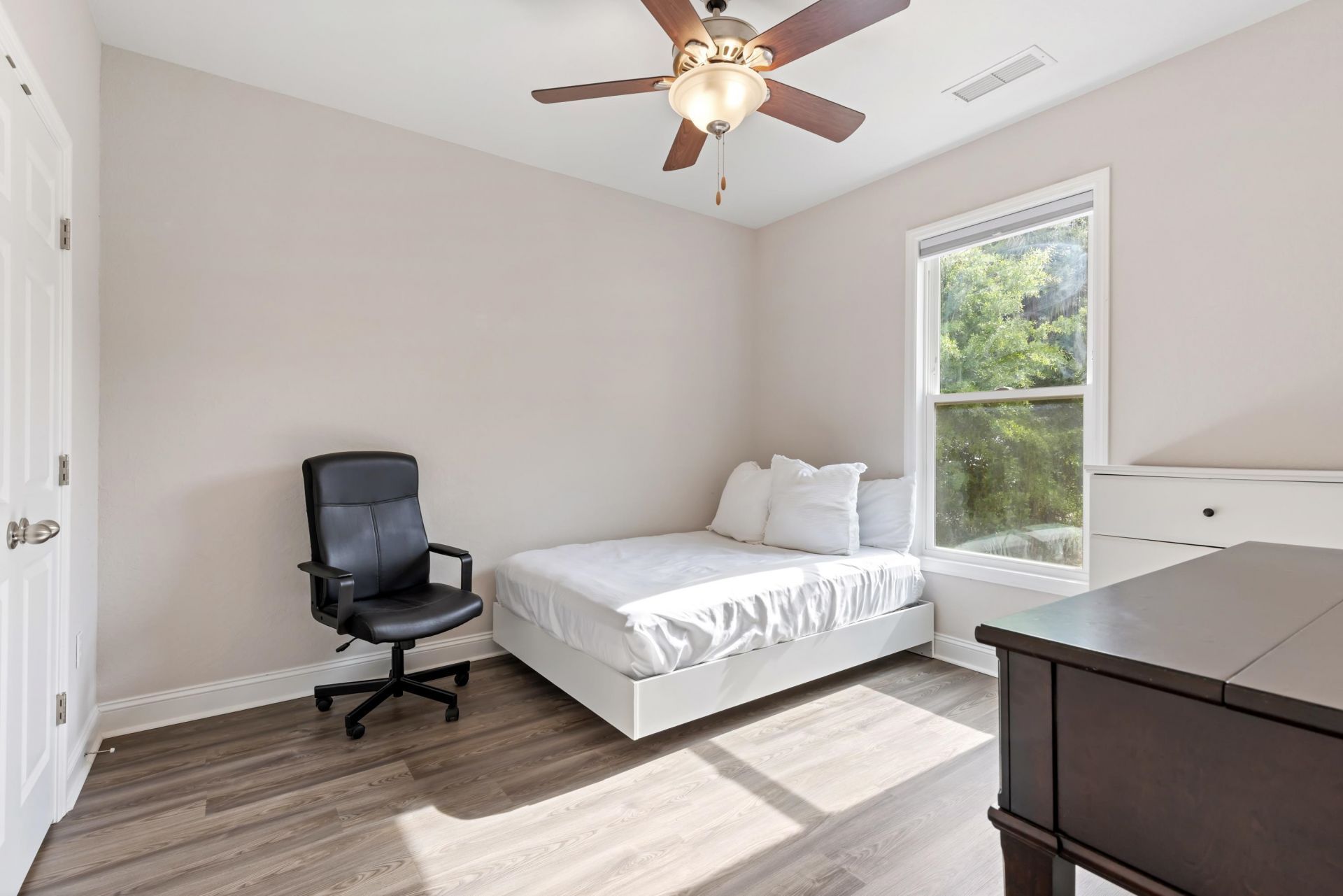 935 Dade Street, Tallahassee, FL 32304 Photo