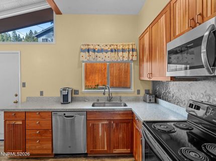611 Freel Drive, Zephyr Cove, NV 89448 Photo