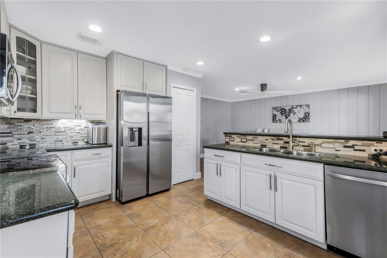 1080 NW 192nd Ave , Pembroke Pines, FL 33029 Photo