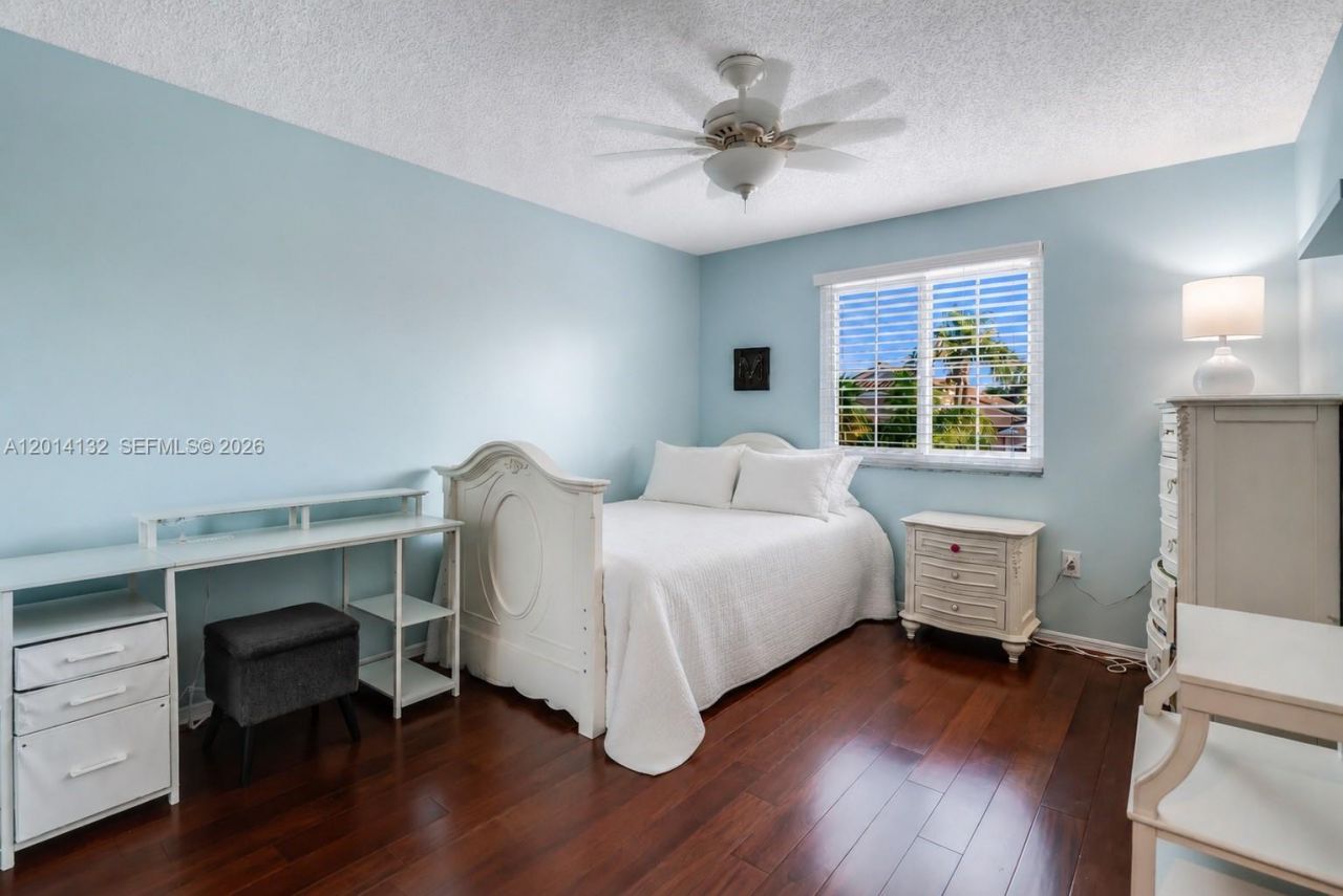 1080 NW 192nd Ave , Pembroke Pines, FL 33029 Photo