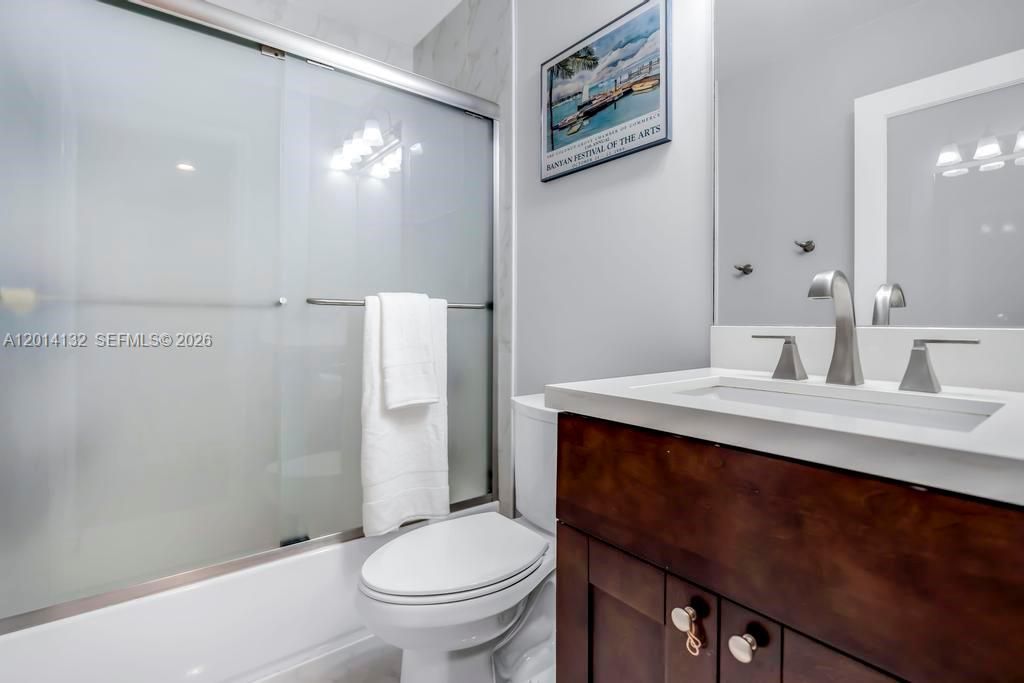 1080 NW 192nd Ave , Pembroke Pines, FL 33029 Photo