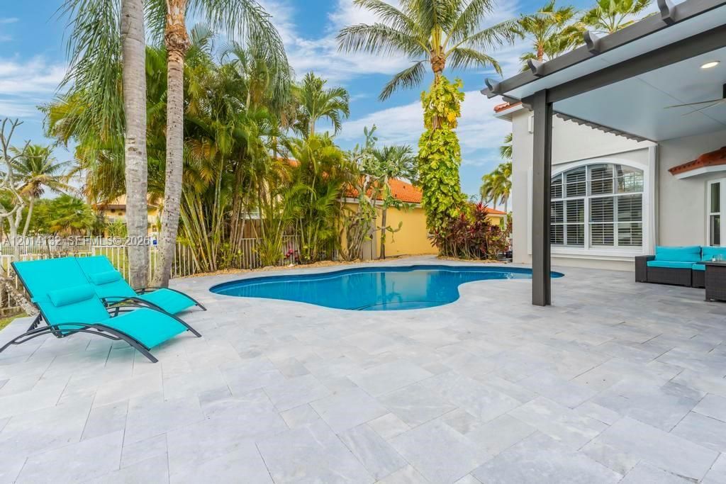 1080 NW 192nd Ave , Pembroke Pines, FL 33029 Photo